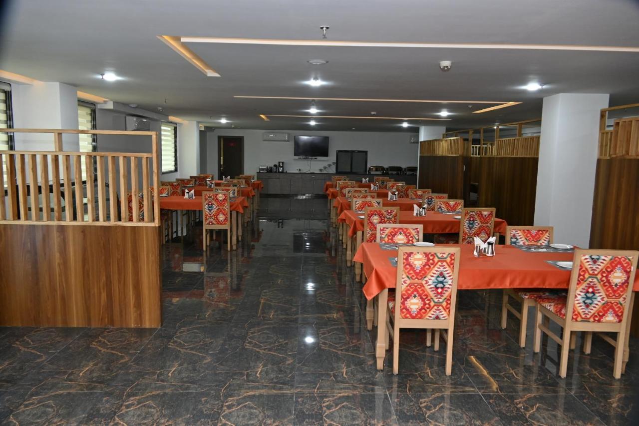 Отель The Orange Zest Vithalpur Экстерьер фото
